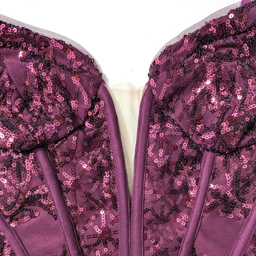 DB Studio Short Allover Sequin Illusion Plunge Mini Dress Sz 4 Purple NWT - Picture 6 of 14